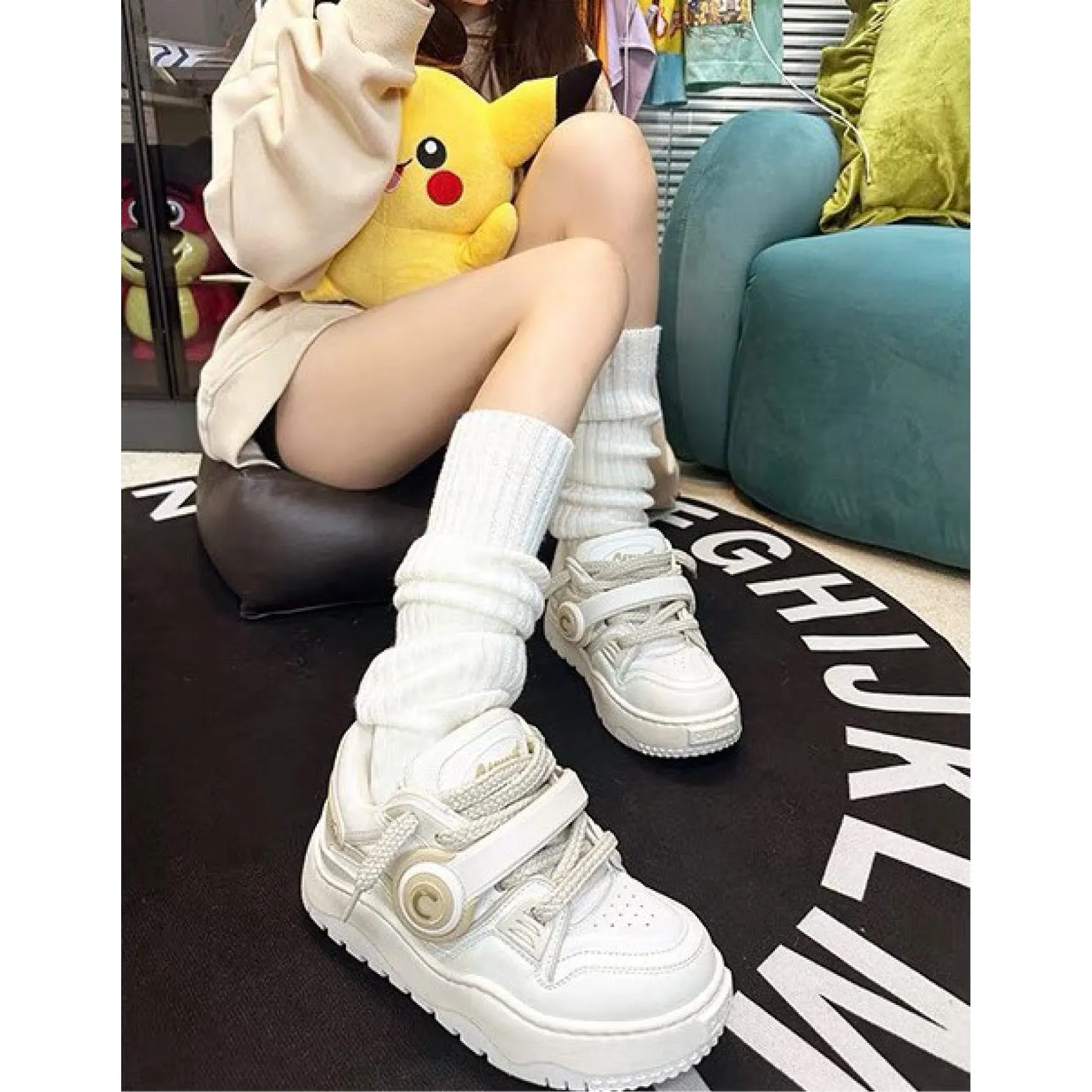 Cat & Sofa Headphone Shoes 'Cream White'