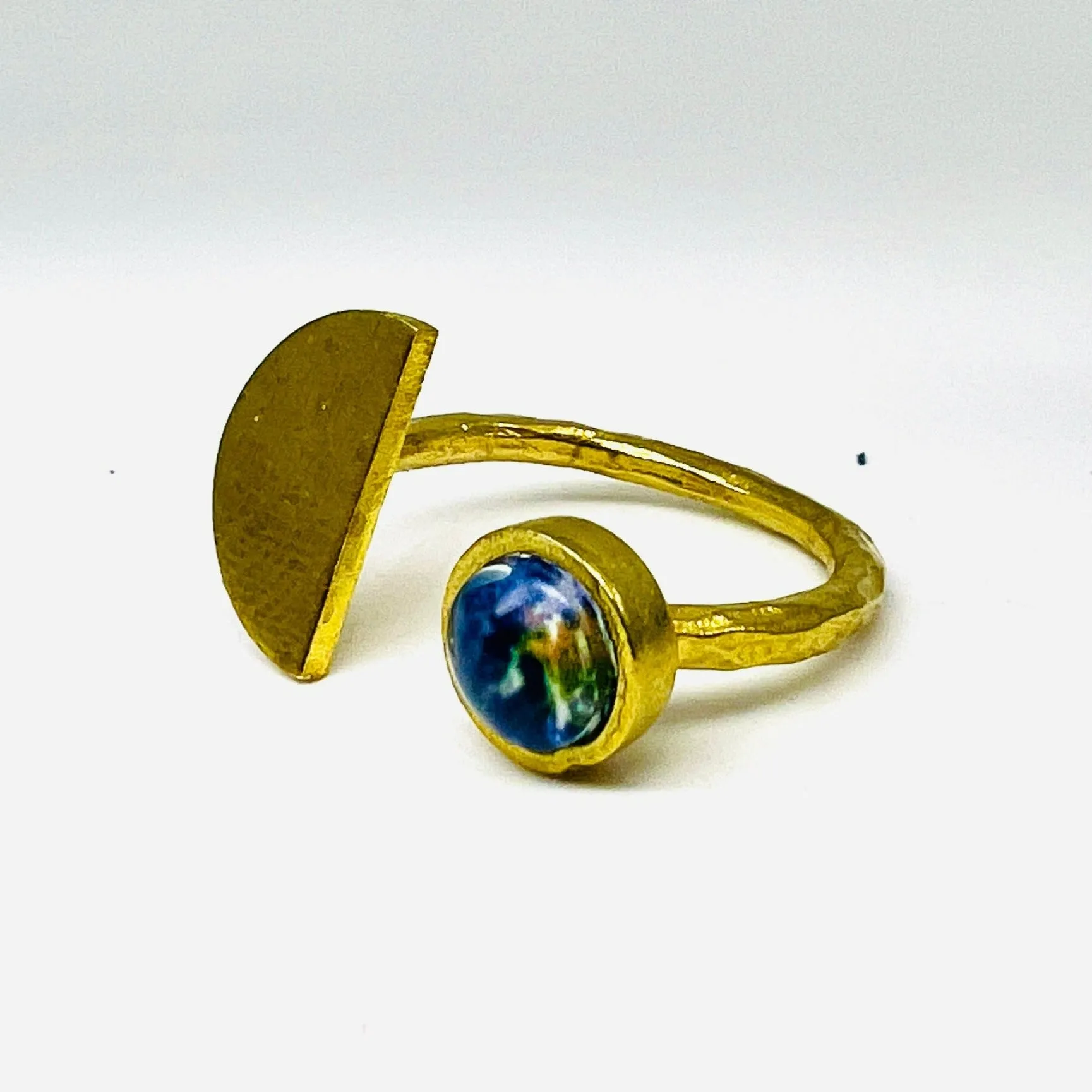 Earthrise Adjustable Ring