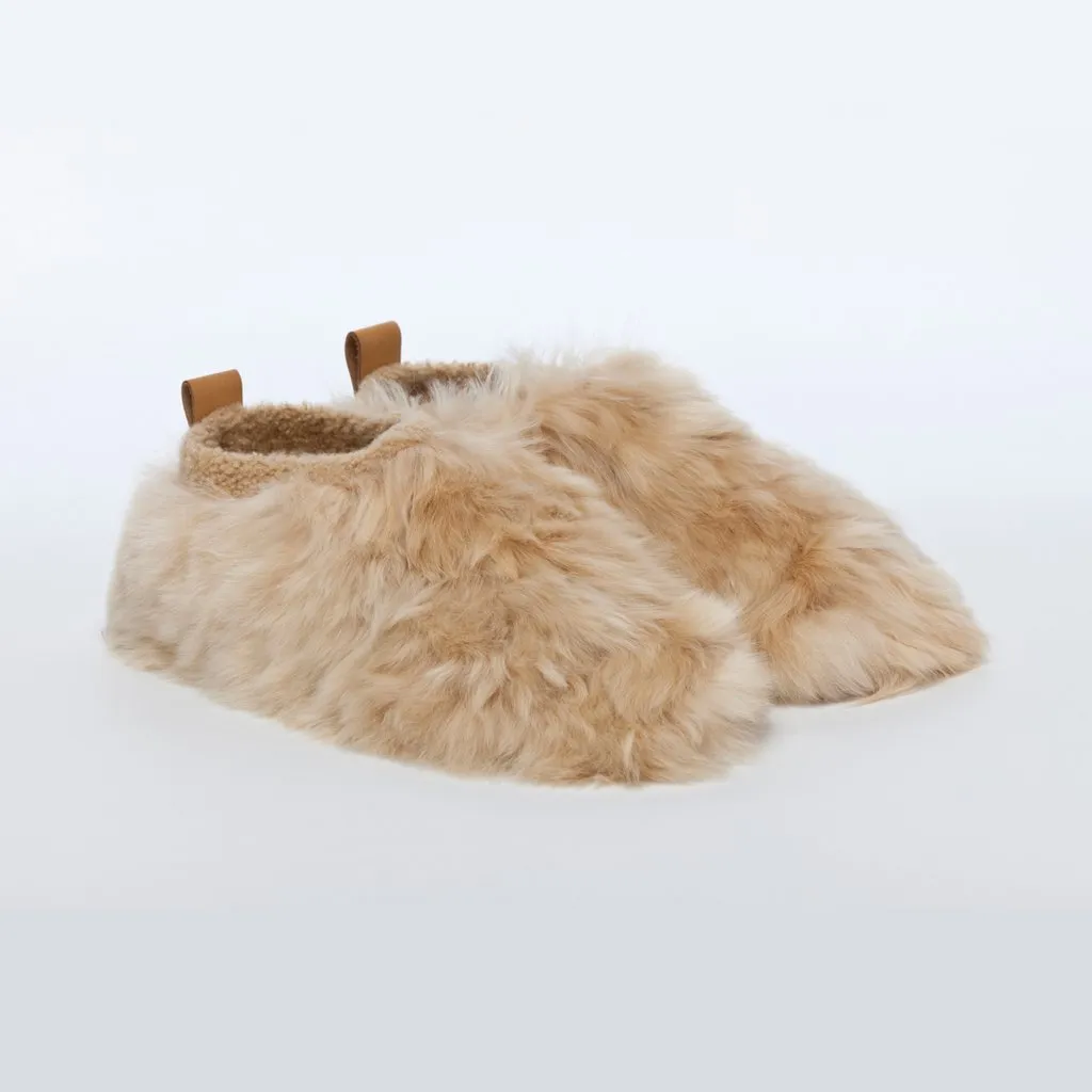 ETHICALLY AND CRUELTY FREE ALPACA SLIPPERS IN CREME COLOUR