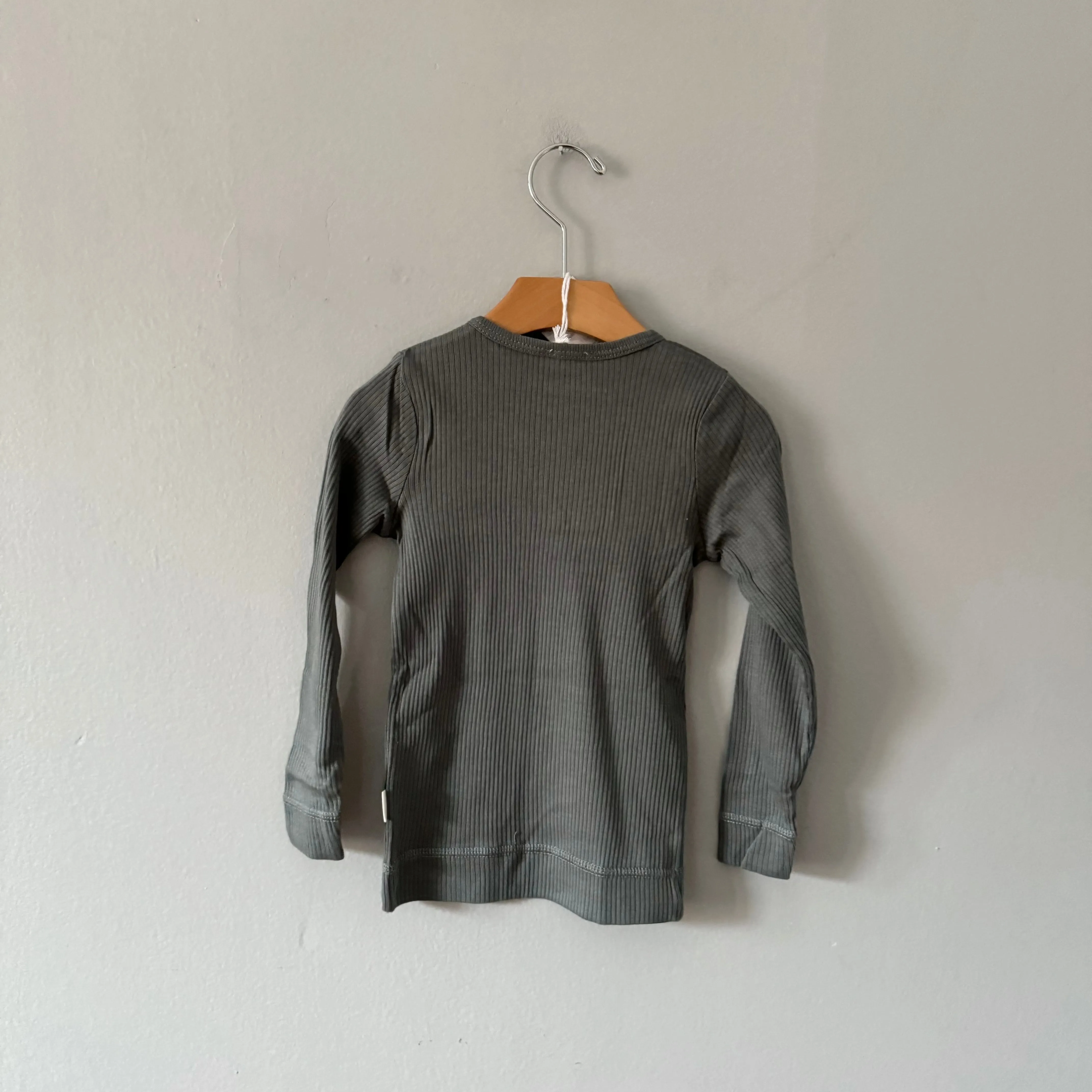 Jamie Kay / Organic Cotton Modal Long Sleeve Henley - Smoke / 3Y