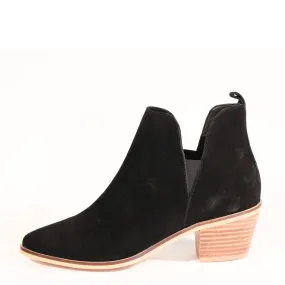 William Heeled Chelsea Boots